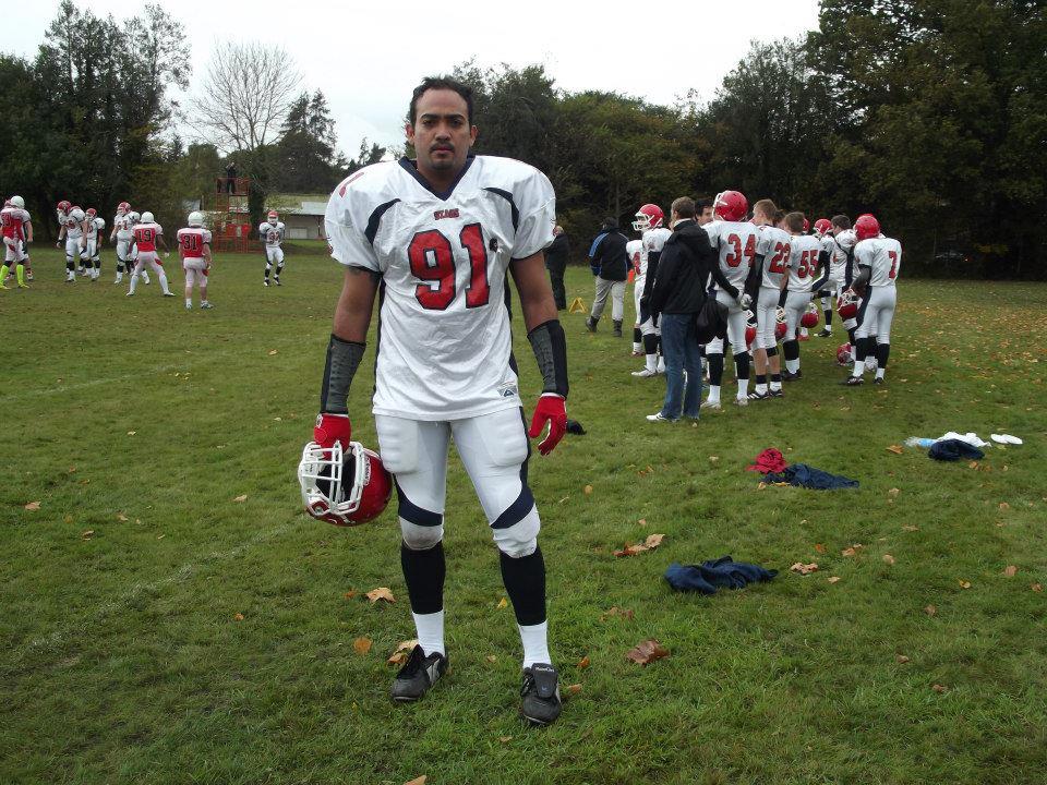 Asokore Beckles in American football uniform, university squad